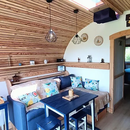 אוהל מפואר Tiny House Chez Manou Castelnau-de-Mandailles